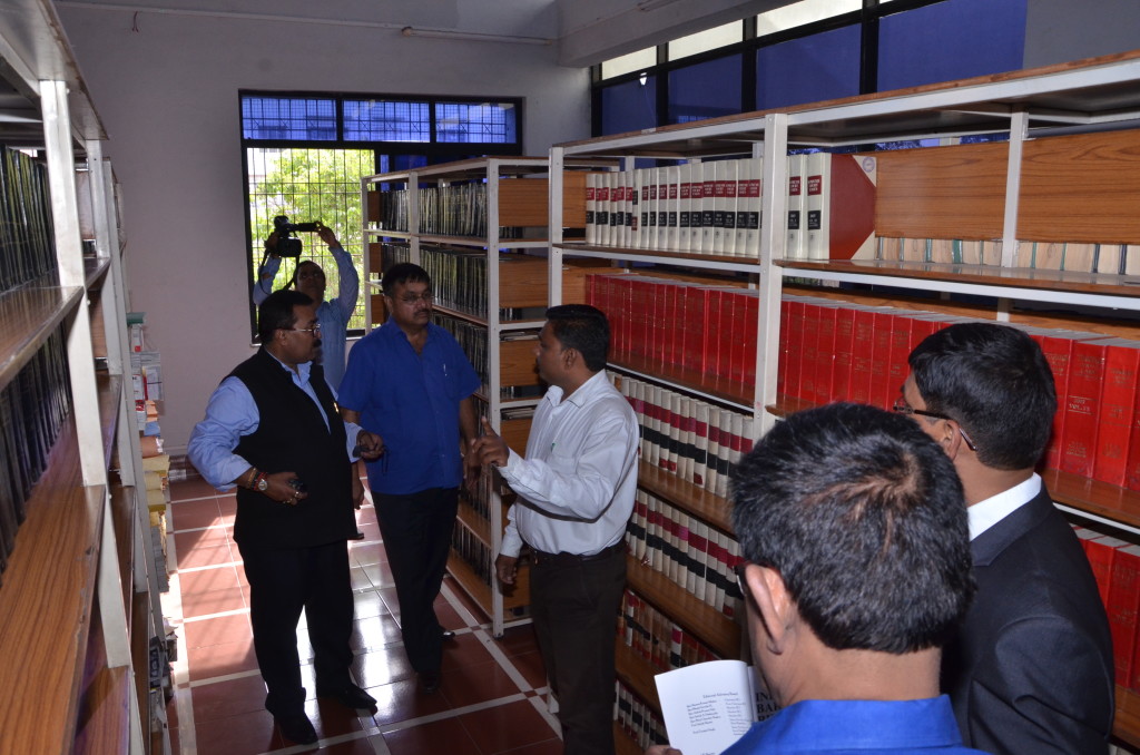 BCI_Committee_visited_the_Library_on_9th_November_2015